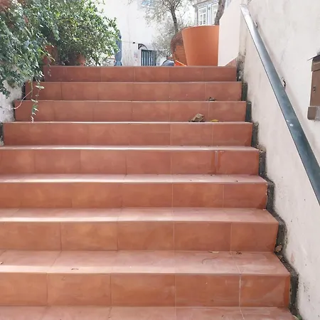 Costa Do Castelo Terrace, Em Rua Dos Lagares 8 * 리스본