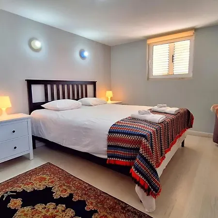 Costa Do Castelo Terrace, Em Rua Dos Lagares 8 * 리스본